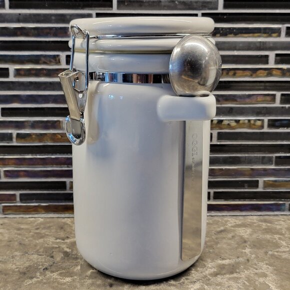 OGGI WHITE CANISTER 8" LARGE CERAMIC W/ OGGI STAINLESS STEEL SPOON FOOD STORAGE - Picture 1 of 14